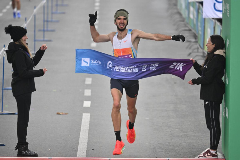 Vučević razočaran, saigrači luduju: Pogledajte kako izgleda kad se pobeda shvati na različite načine (VIDEO)