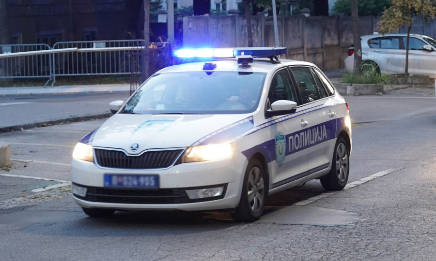 “Dobićeš metak, ne izlazi iz kuće” Jeziv slučaj u Obrenovcu uznemirio je sve!