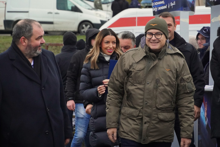 Vučević u Sečnju razgovarao sa meštanima o najvažnijim projektima u tom delu Banata