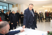 Dodik: Izbori prilika da narod porazi Šmita