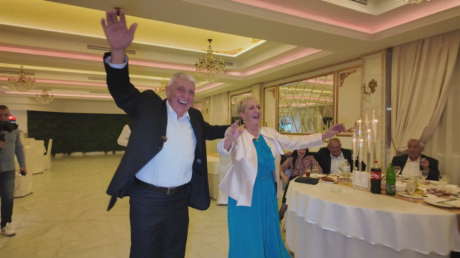 Slavica sa prvim petlovima ide u štalu, a na spavanje tek kad sve poslove završi: Ovako izgleda njen život u planinskom selu