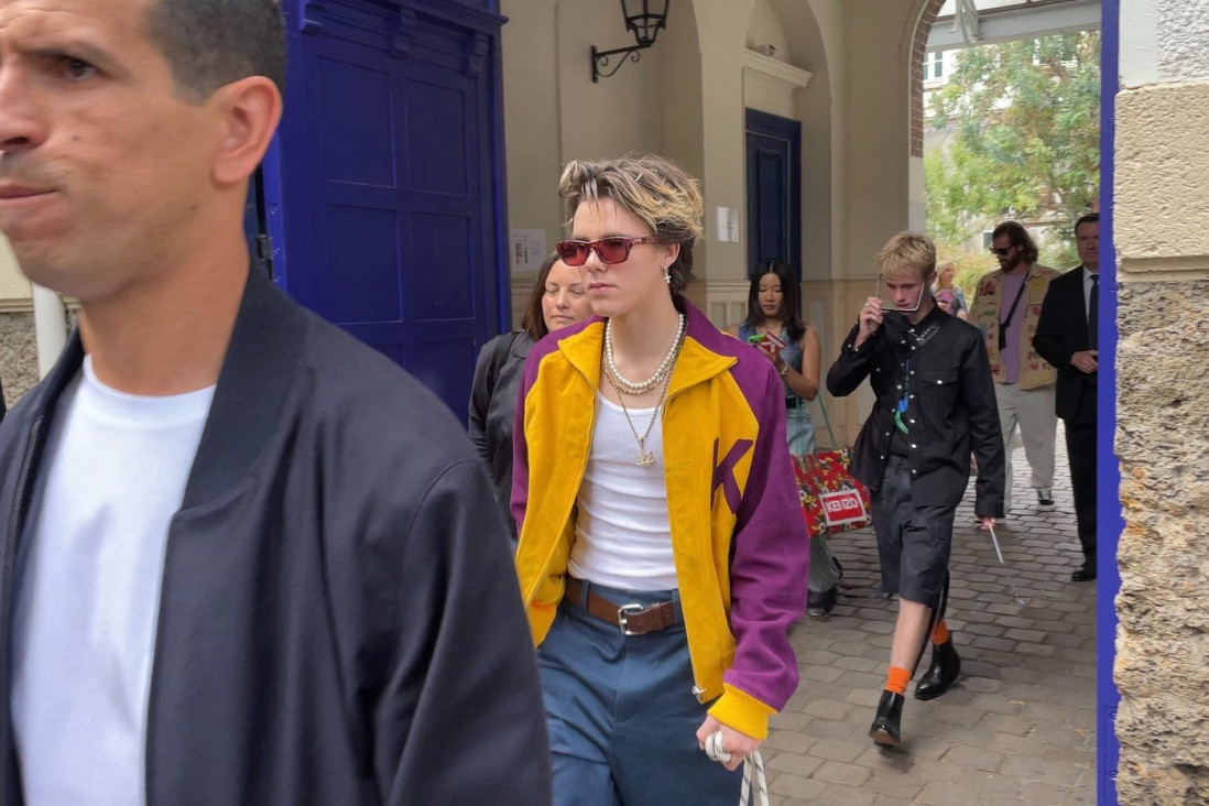 Jezivo, krv još probija kroz gazu! Fanovi zabrinuti za sina fudbalera (FOTO)