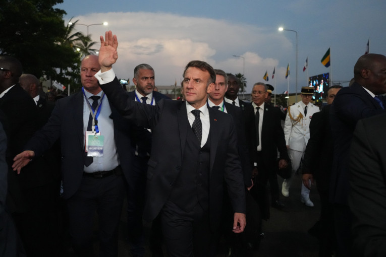 "Evropa je ugrožena": Makron traži povratak služenja vojske zbog pretnje iz Rusije