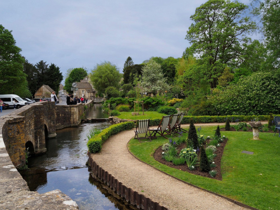 Titula najlepšeg sela donela im samo probleme: Turisti im upadaju u dvorišta, sve snimaju, a ništa ne troše (FOTO)
