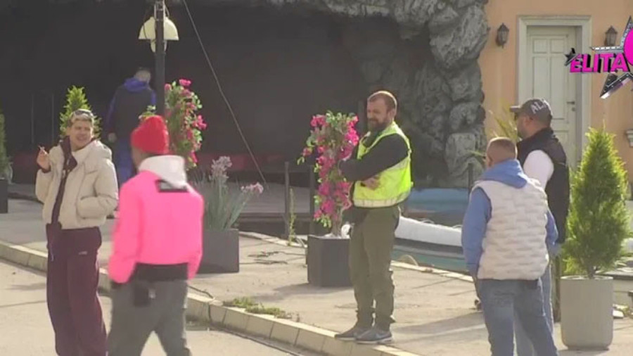 "Ne vidi ti se vršnjak od stomačine!" Uroš i Alibaba se žestoko zakrvili - uvrede samo pljušte! (FOTO/VIDEO)