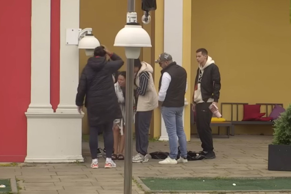 Maja Marinković pala! Jaukala od bolova, cimeri se okupili oko nje (VIDEO)