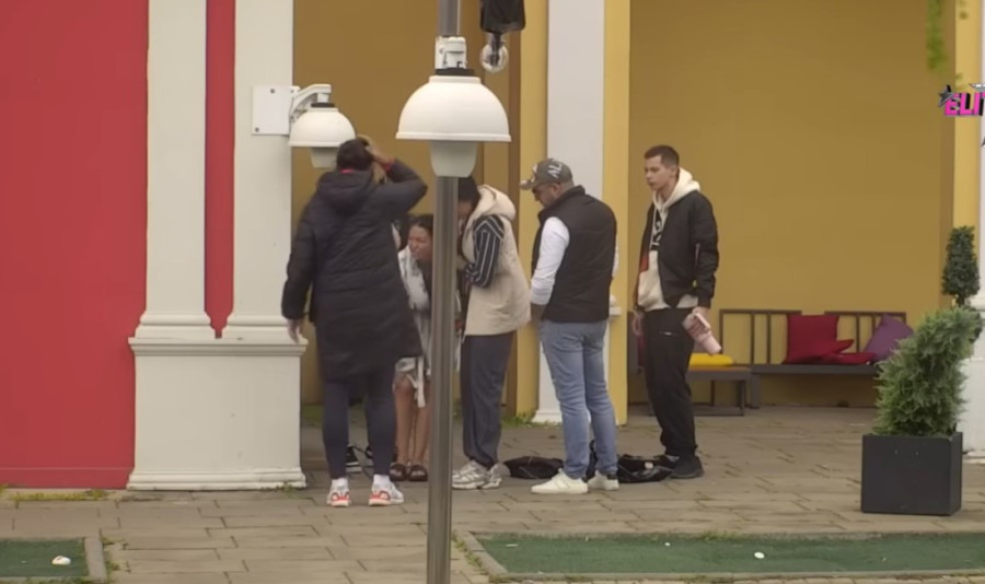 Maja Marinković se požalila na zadnjicu: Mora da vadi silikon, a već je pukla 5.000 evra!