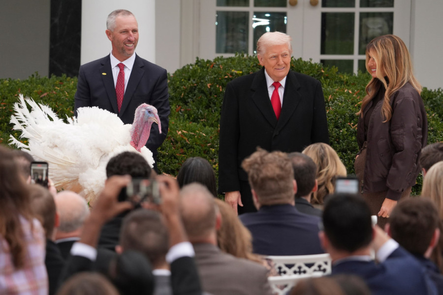 Tramp pomilovao ćurke uoči Dana zahvalnosti: Dao im hit imena! (FOTO)