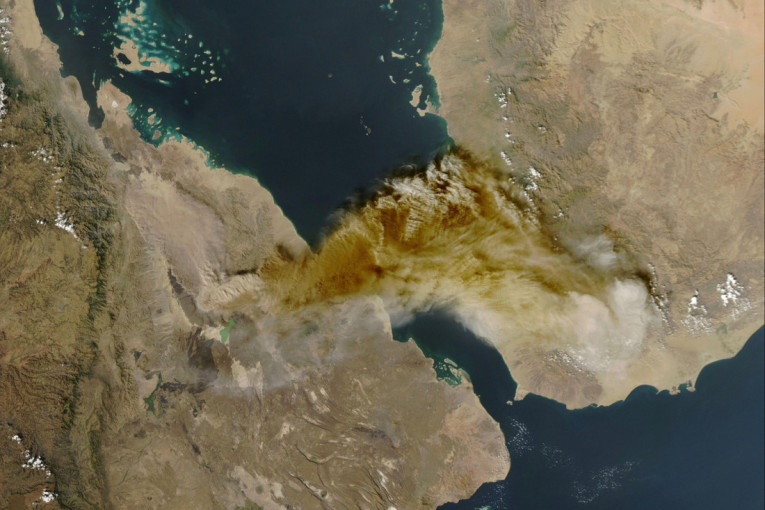 Moćna erupcija poremetila dva kontinenta: Pepeo vulkana iz Etiopije stigao do Indije (VIDEO)