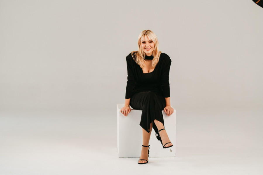 Glamurozni praznični koncert Lene Kovačević: "Ljubav i moda" i nešto što će vas ostaviti bez teksta (FOTO)