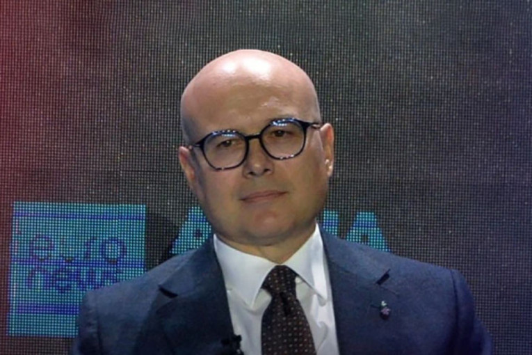 "Bogu hvala da smo sačuvali državu!" Lider SNS Vučević o napadu u "Ćacilendu" i incidentima u izbornom danu!