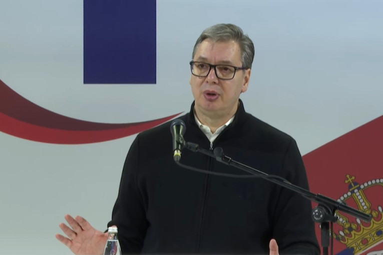 Predsednik Vučić u Mionici: "Molim vas da u nedelju izađete na izbore, da im pokažemo da Srbiju ne mogu da sruše" (VIDEO)