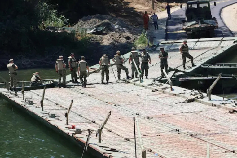 Ovo je jedna od načistijih i najuređenijih opština na istoku Srbije: Posađeno preko 30.000 cvetnica u Kladovu (FOTO)