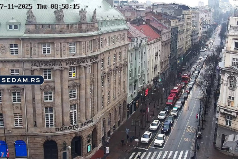 Sneg i kiša izazvali kolaps u gradu! Vozila mile na beogradskim ulicama (FOTO)