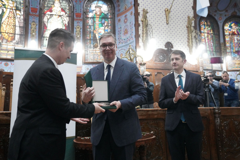 Vučić nakon dobijanja nagrade "Ištvan Pastor": Jedno od najdražih priznanja, mi danas žanjemo najlepše plodove (VIDEO/FOTO)