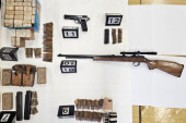 Oružar poslat u porodični dom: Držao arsenal oružja kod Pančeva, dobio samo kućni pritvor