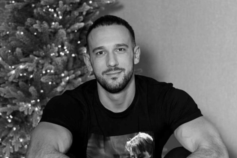 Fitnes influenser preminuo nakon opasnog izazova: Jeo 10.000 kalorija dnevno da bi dokazao delotvornost svog programa