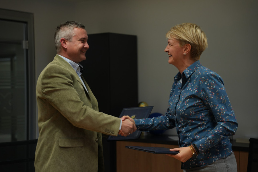 Potpis za zelenu budućnost - Kompanija Mozzart i JP Vojvodinašume potpisale Memorandum o saradnji