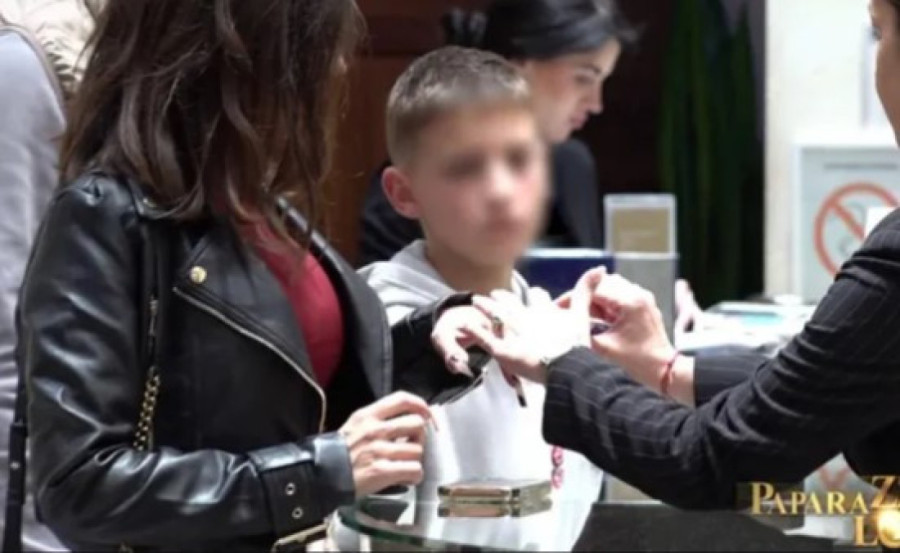 Ena Čolić se oglasila nakon što je viđena sa Pejom u zlatari: Evo šta njen sin misli o njihovoj veridbi