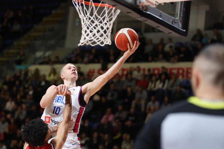 Orlovi se podigli iz pepela! Srbija posle minus 23 pobedila Švajcarsku na startu kvalifikacija za Mundobasket!