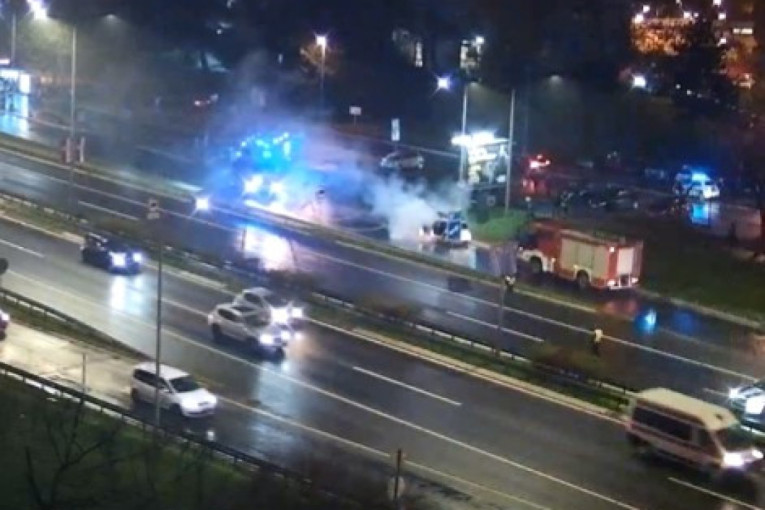 Haos na "Crni petak"! Gužva gde god da se krene, "krkljanac" na Autokomandi, Mostaru...