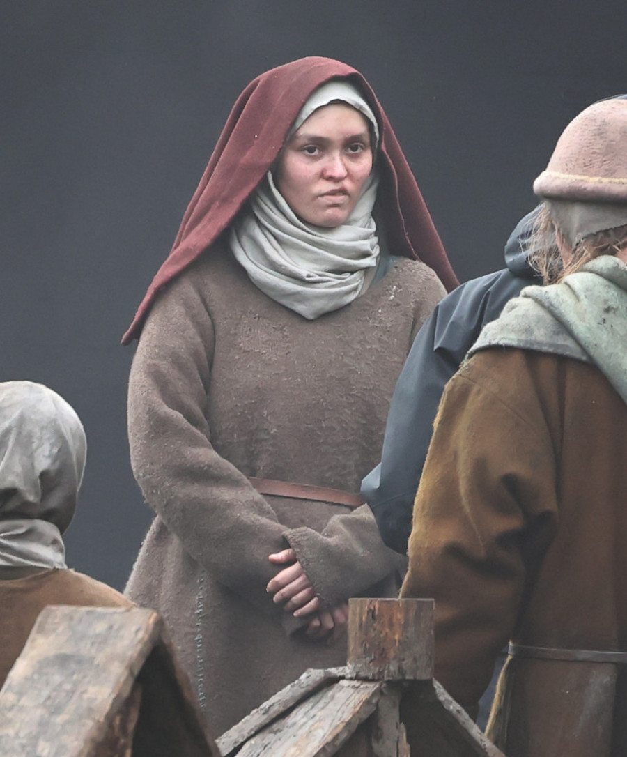 Jeziva transformacija Lili Rouz Dep u novom hororu: Ljudi su ostali bez reči (FOTO)