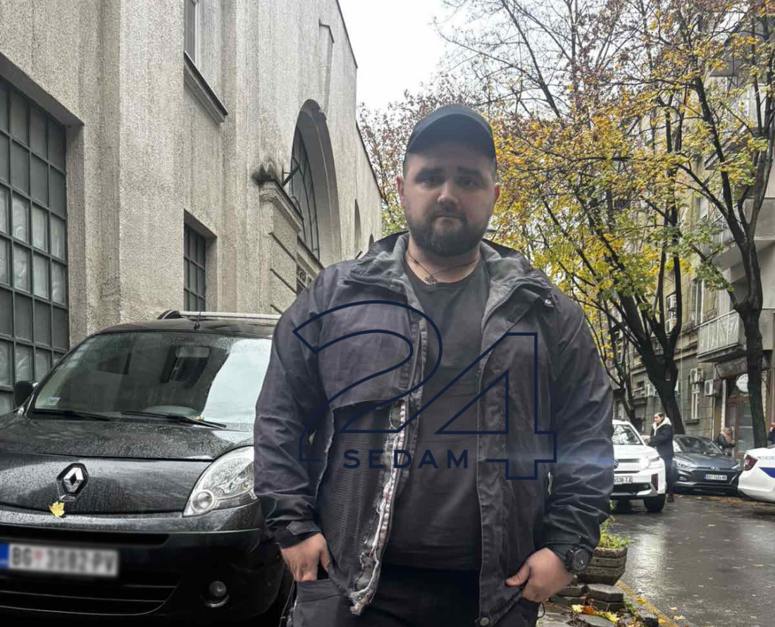 Mučki napad s leđa u Pionirskom parku! Danilo jedva izvukao živu glavu, udarao ga poslanik-blokader (FOTO/VIDEO)