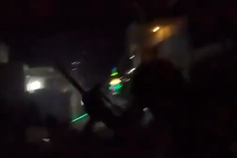 Izrael izveo upad na jug Sirije! Vojska ubila 10 ljudi, navodno se "obračunali sa militantima", među poginulima i deca (VIDEO)