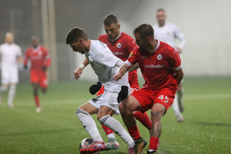 Paunović video remi, crveni i dva poništena gola: Pogledajte i vi hajlajtse duela Čukaričkog i IMT-a u FULL HD (FOTO/VIDEO)