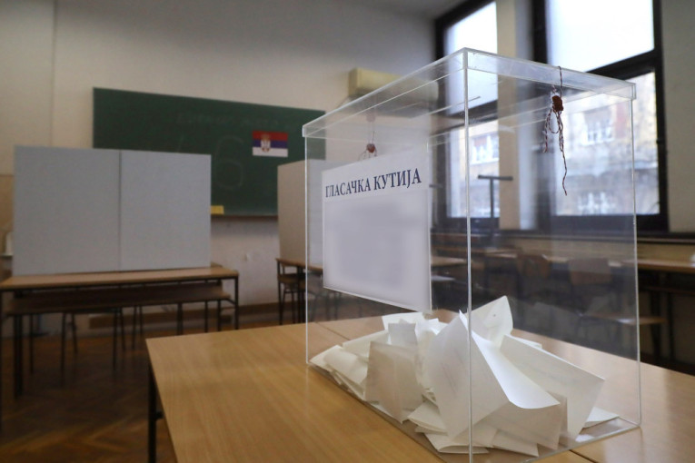 Sutra se ponavlja glasanje na jednom biračkom mestu u Sečnju!