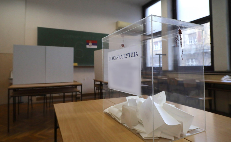 Miloš Vučević odgovorom o Ćuti nasmejao sve: Lider SNS otkrio da li bi izašao u kafanu sa Aleksandrom Jovanovićem