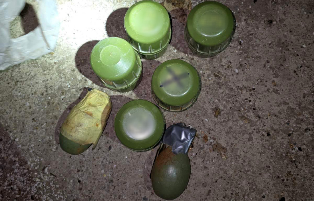 Nova hapšenja zbog krađe iz MUP-a u Doljevcu: Krijumčarka oružja napala policiju, nađena i droga (FOTO)