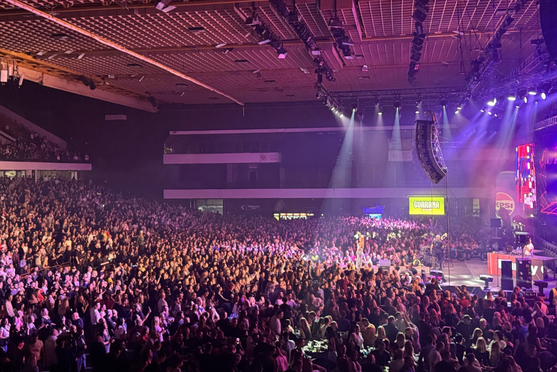 Hiljade ljudi đuskalo s Bit Stritom, Ivanom Gavrilovićem, Linom: Domaća dens scena vraća se na velika vrata! (FOTO)