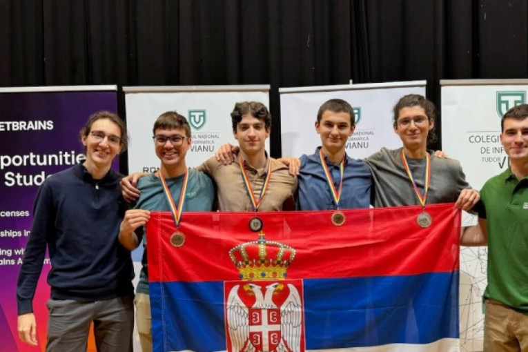 Zastava Srbije ponovo visoko: Učenici doneli medalje iz IT sveta!
