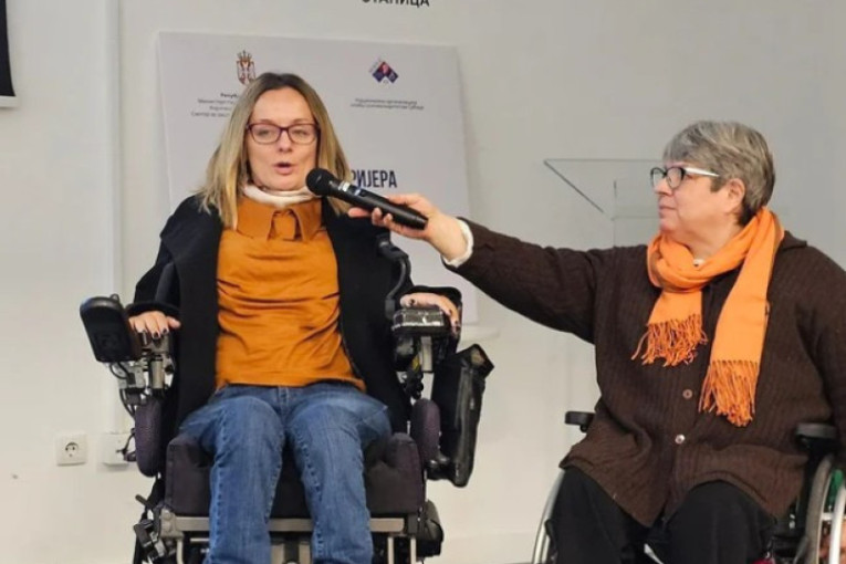 Okrugli sto u Novom Sadu "Vidlјive" žene sa invaliditetom i pravo na život bez nasilјa: Osnaživanje je jedan od preduslova zaštite