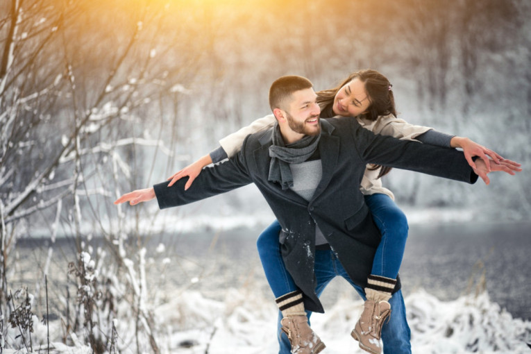 Ljubavni horoskop od 1. do 7. decembra: Vage uživaju u romantici, Blizanci da izbegavaju oštre komentare