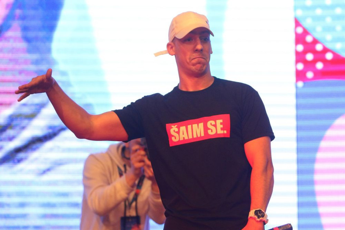 "Trajno završavam sa Jutjubom" Baki Prasetu opet obrisani svi kanali: Oglasio se šok saopštenjem! (FOTO)