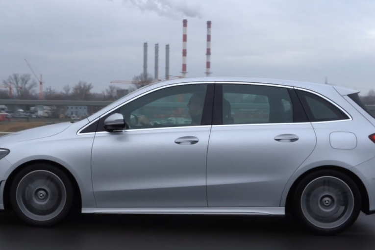 Ovi automobili su totalni favoriti penzionera: Najviše ih vole zbog udobnosti (FOTO)