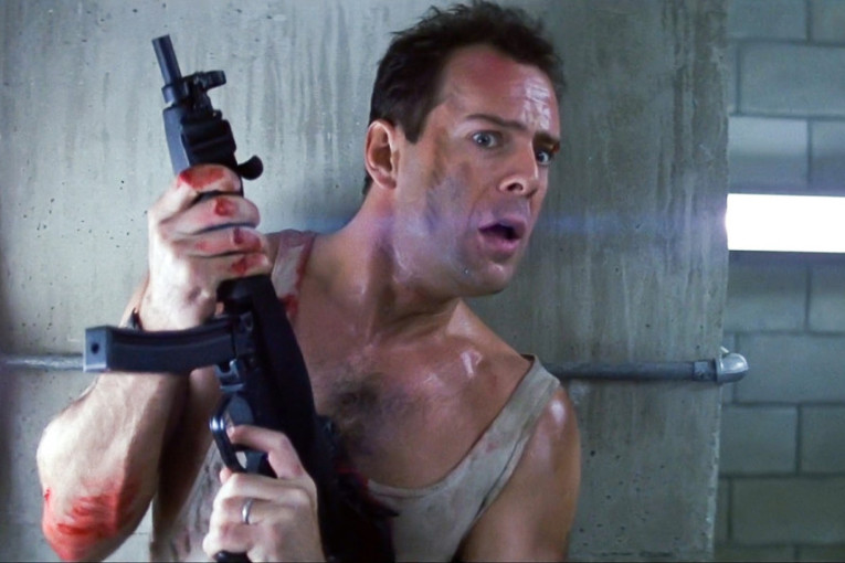 Stižu praznici i ponovo se gleda "Umri muški": Gledaoci primetili neverovatnu grešku u vezi sa ubijenim likom (FOTO/VIDEO)