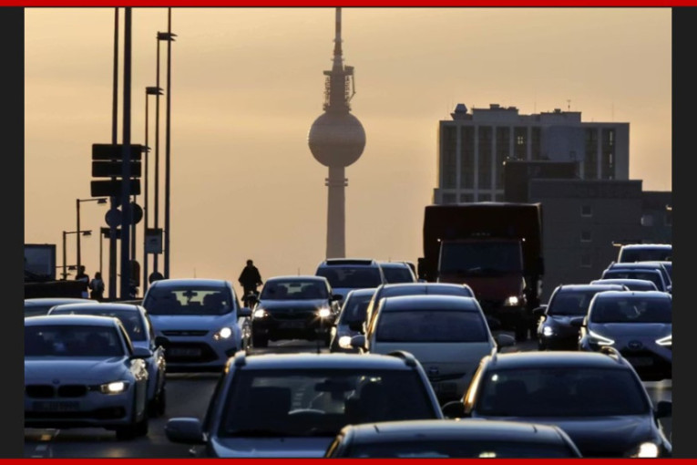 Zeleni levičari bi da nas vrate u kameno doba - berlinski rat zbog automobila