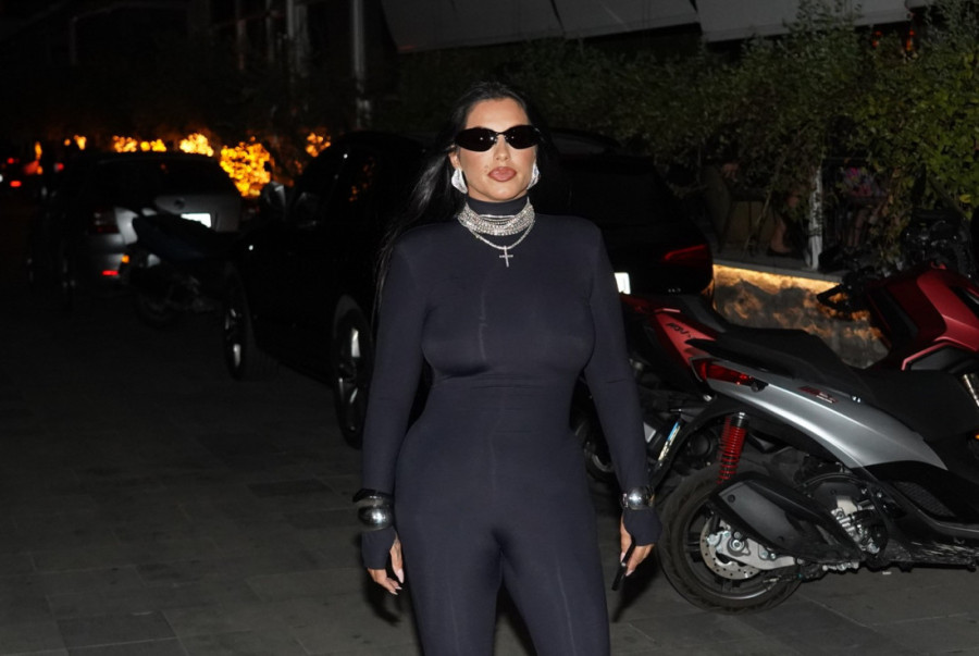 Imamo najveću modnu katastrofu na estradi! David Ćurčić u pevačicu uperio prst: "Kao prava kranjska kobasica!"