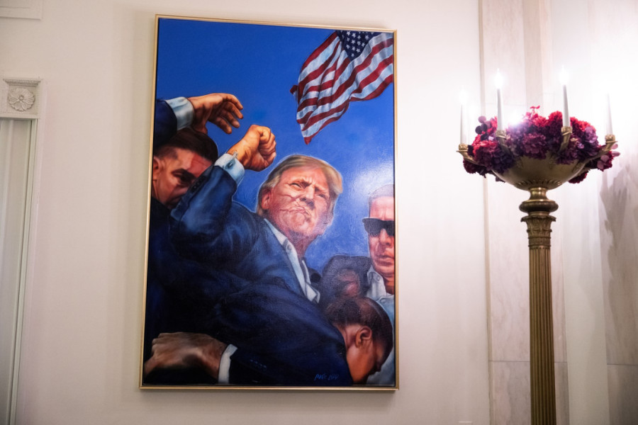 Melanija Tramp pokazala kako je okitila Belu kuću: Jelke se ne mogu prebrojati, a jedna slika se posebno izdvojila (VIDEO/FOTO)