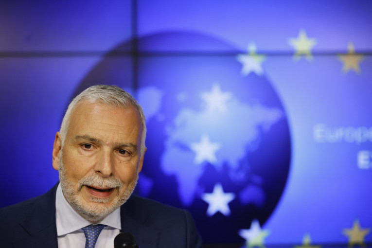 Sanino se povlači sa funkcije nakon optužbi za korupciju: "Nije prikladno"