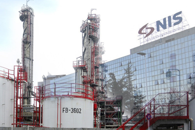 Sankcije slomile NIS: Minus od 5,6 milijardi, ali goriva ima!