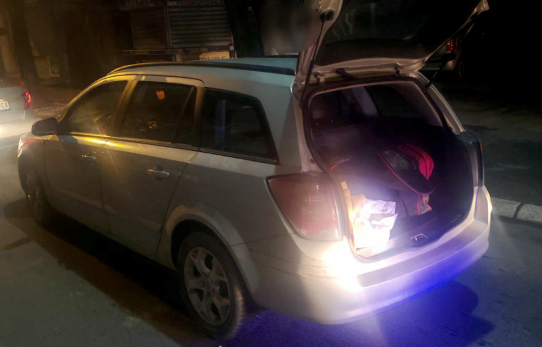 "Opel" filovan drogom: Velika zaplena kod Prokuplja (FOTO)