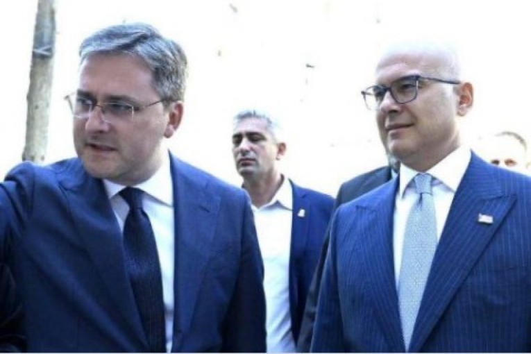 Vučević: Podrška Selakoviću, istina će pobediti sve pritiske i laži