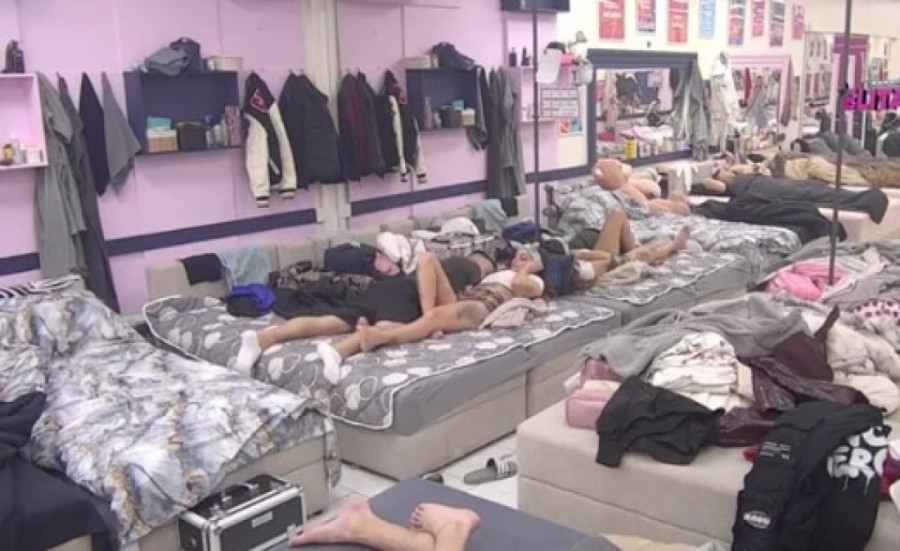 Pomirili se Teodora i Bebica! Prevarila ga sa Filipom u Eliti, on joj sve oprostio (FOTO)