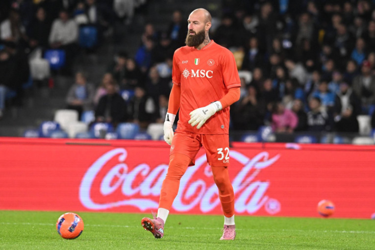 O Vanjinom penalu priča cela planeta: Srpski golman oborio svetski rekord po jačini šuta? (VIDEO)