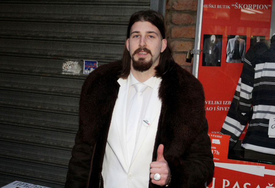 Šokiraćete se ko je bio otac dečka Jovane Jeremić: Brutalno je ubijen u sačekuši! (FOTO)