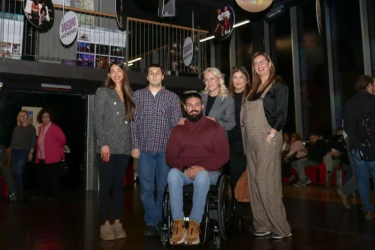 Decenija umetnosti, inkluzije i prijateljstva: Obeležen jubilej rada NVO "Maska" (FOTO)